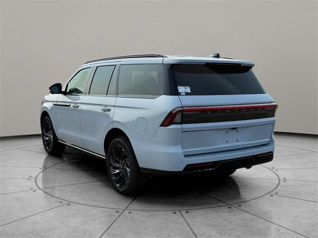 new 2025 Lincoln Navigator car, priced at $107,435