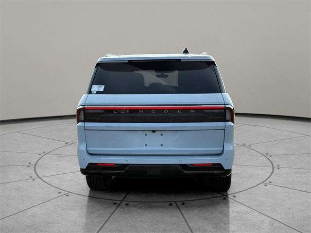 new 2025 Lincoln Navigator car, priced at $107,435