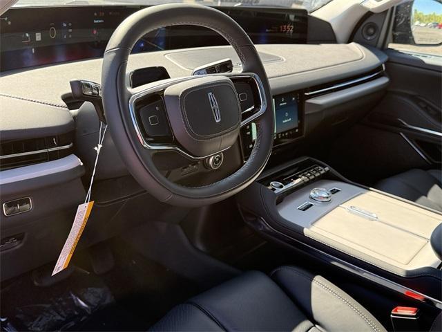 new 2025 Lincoln Navigator L car, priced at $106,115