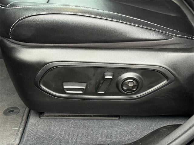 used 2023 Jeep Grand Cherokee L car, priced at $29,988