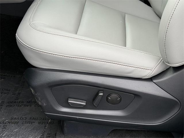new 2025 Ford Explorer car, priced at $48,660