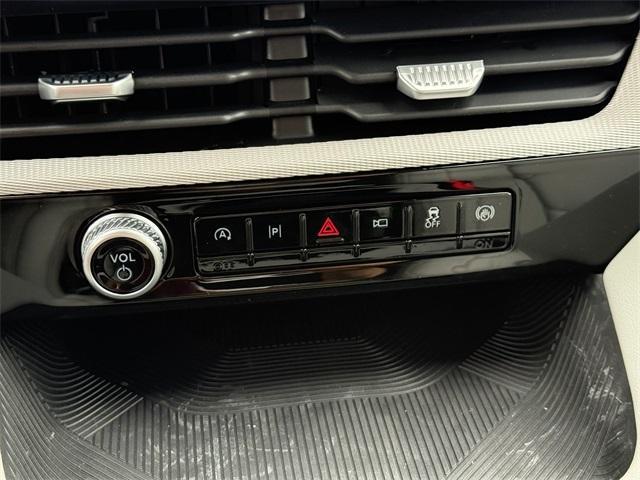 new 2025 Ford Explorer car, priced at $48,660
