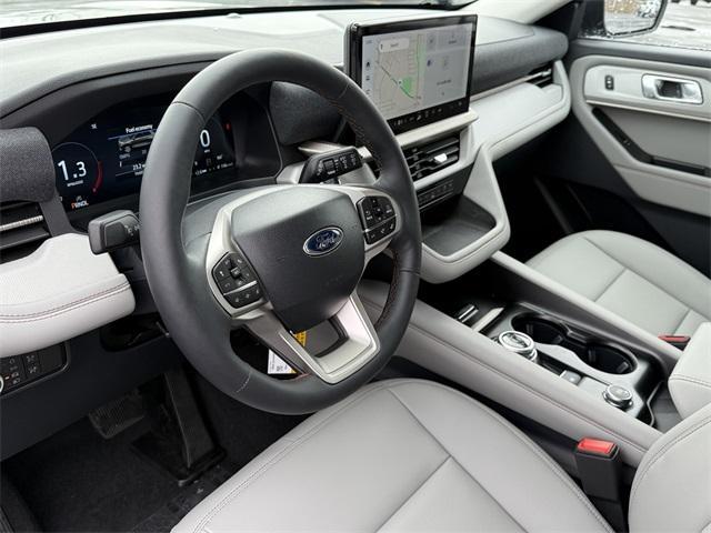 new 2025 Ford Explorer car, priced at $48,660