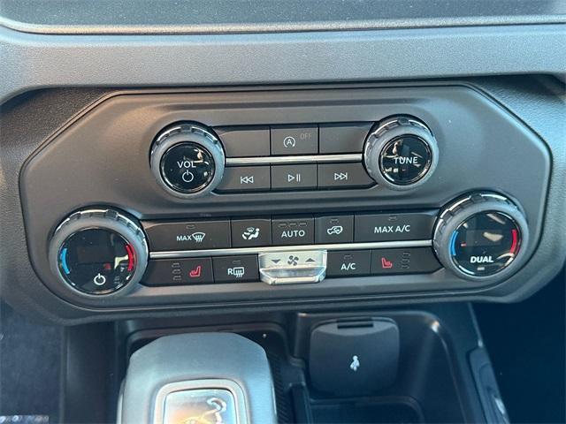 new 2025 Ford Bronco car, priced at $45,175