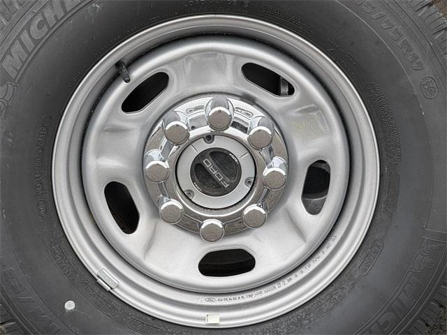 new 2025 Ford F-250 car, priced at $50,335