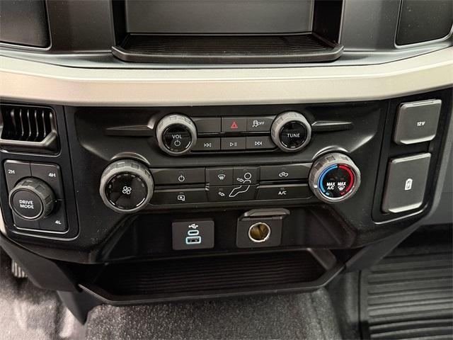 new 2025 Ford F-250 car, priced at $50,335