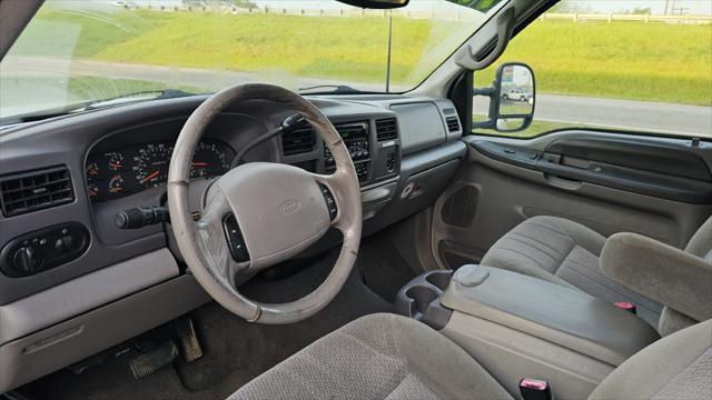 used 2000 Ford Excursion car, priced at $9,995