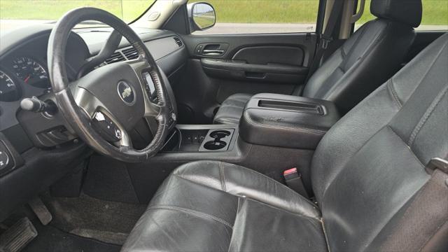 used 2007 Chevrolet Avalanche car, priced at $11,995