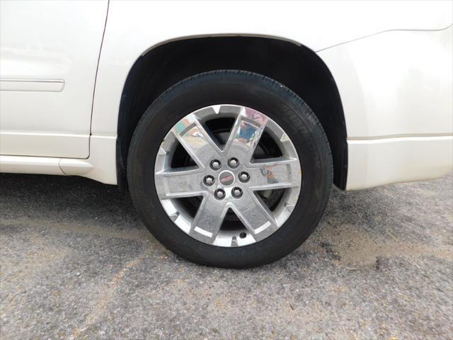 used 2014 GMC Acadia car, priced at $17,995