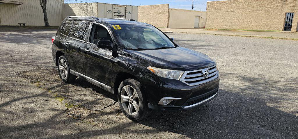 used 2013 Toyota Highlander car, priced at $13,995