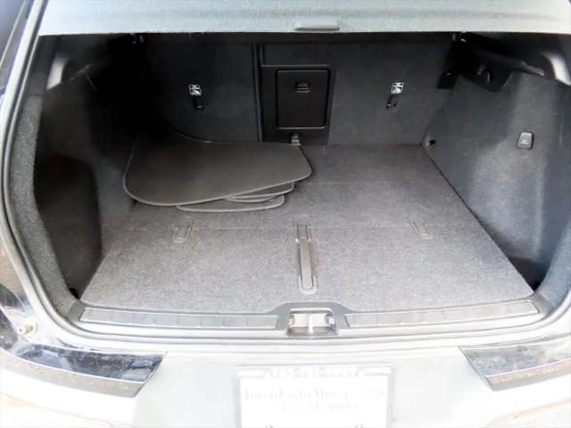 used 2022 Volvo XC40 car, priced at $19,590