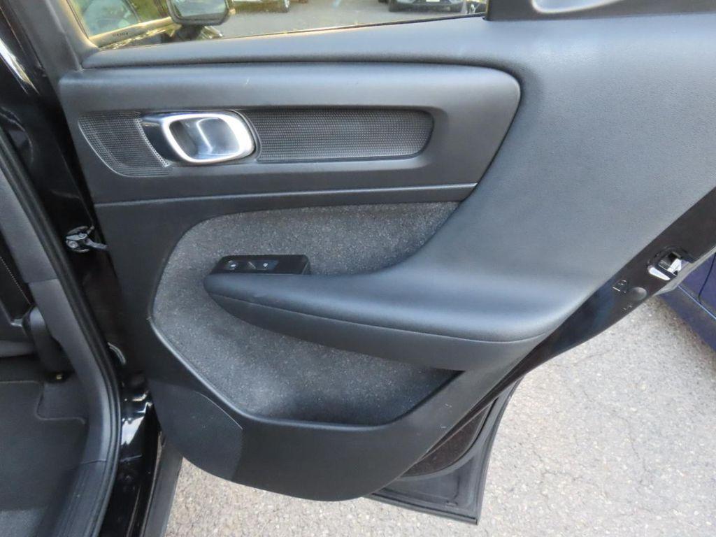 used 2021 Volvo XC40 car, priced at $17,490