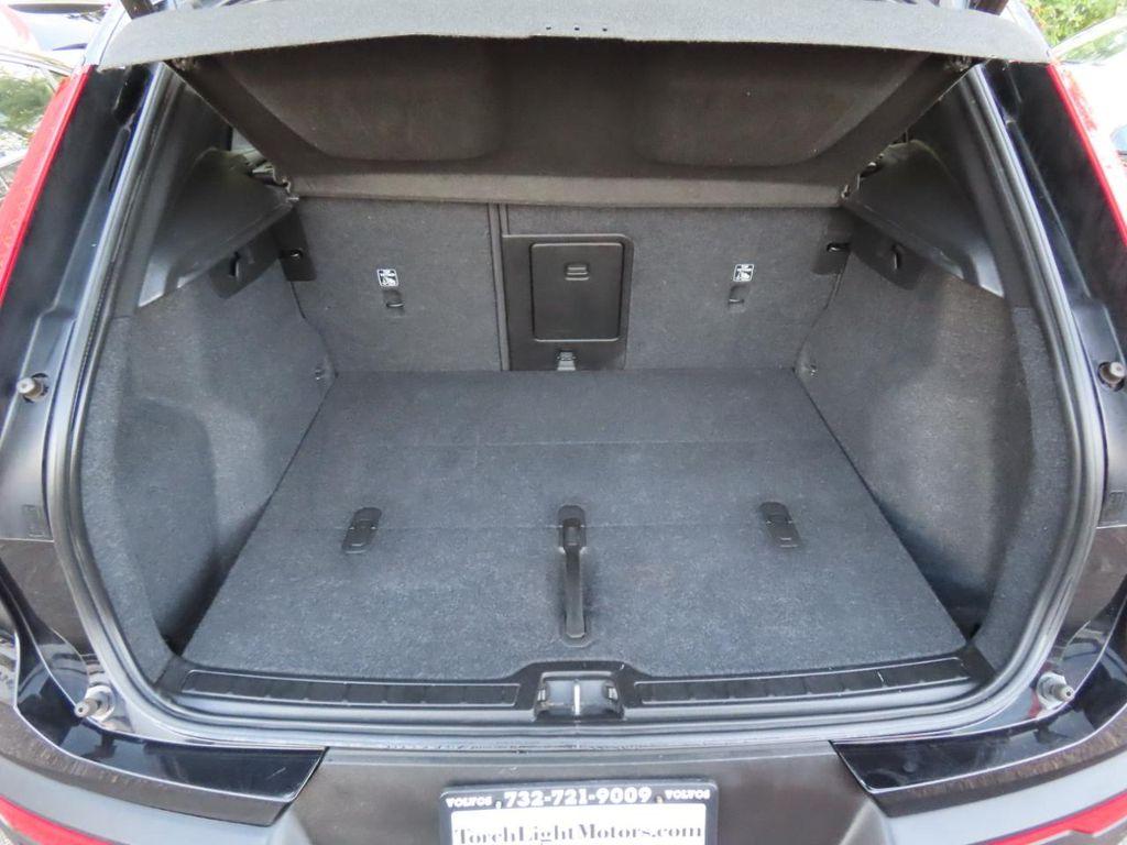 used 2021 Volvo XC40 car, priced at $17,490