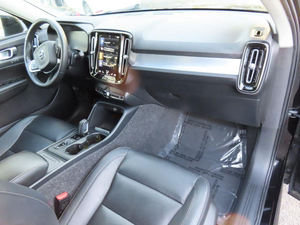 used 2021 Volvo XC40 car, priced at $17,490