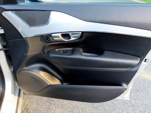 used 2018 Volvo XC90 car, priced at $13,890