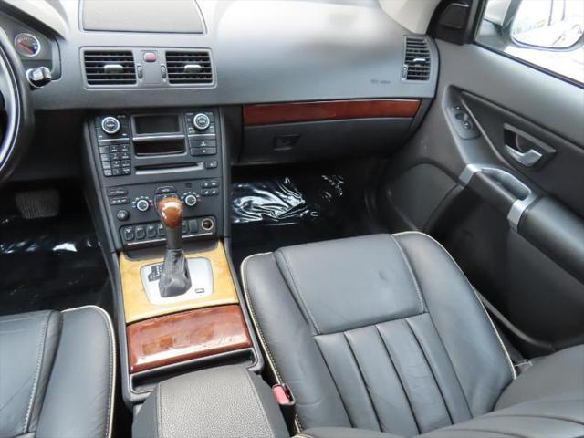 used 2013 Volvo XC90 car, priced at $5,690