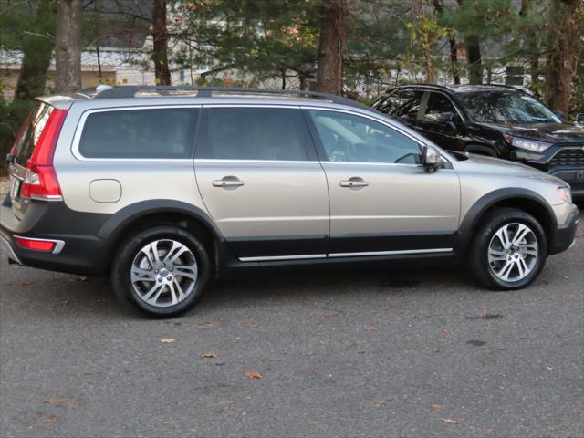 used 2015 Volvo XC70 car, priced at $7,990