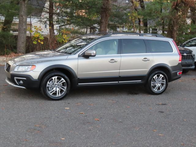 used 2015 Volvo XC70 car, priced at $7,990