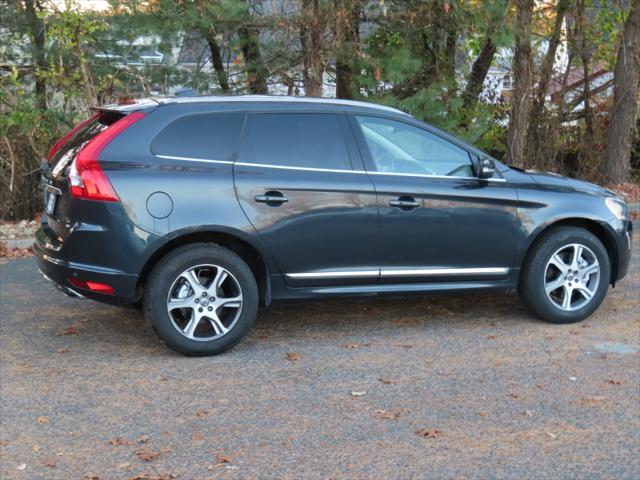 used 2015 Volvo XC60 car, priced at $9,890