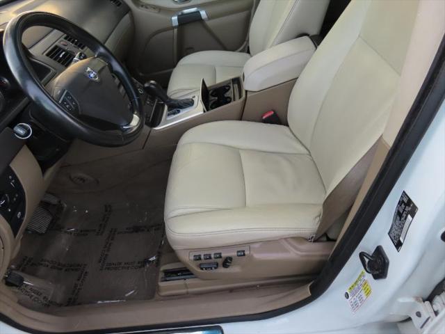 used 2013 Volvo XC90 car, priced at $8,490