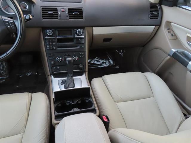 used 2013 Volvo XC90 car, priced at $8,490