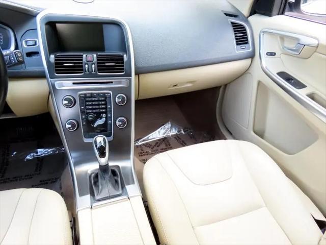 used 2015 Volvo XC60 car, priced at $8,990