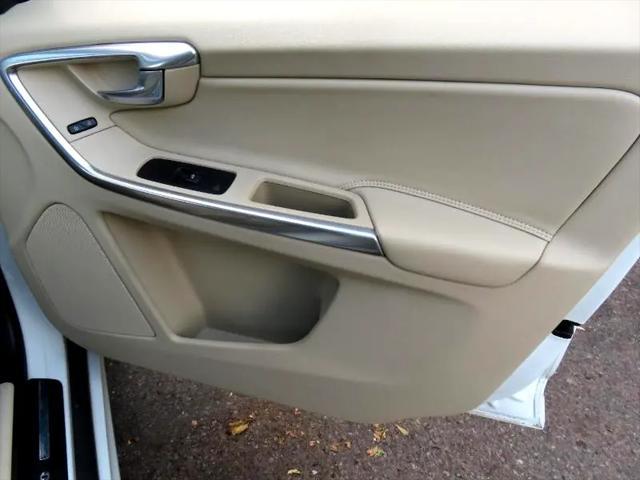 used 2015 Volvo XC60 car, priced at $8,990