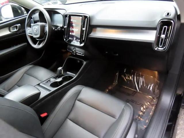 used 2021 Volvo XC40 car, priced at $15,990