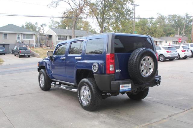 used 2009 Hummer H3 car, priced at $10,995