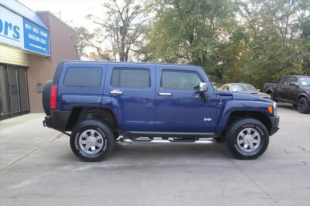 used 2009 Hummer H3 car, priced at $10,995