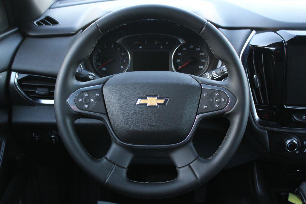 used 2023 Chevrolet Traverse car, priced at $24,800