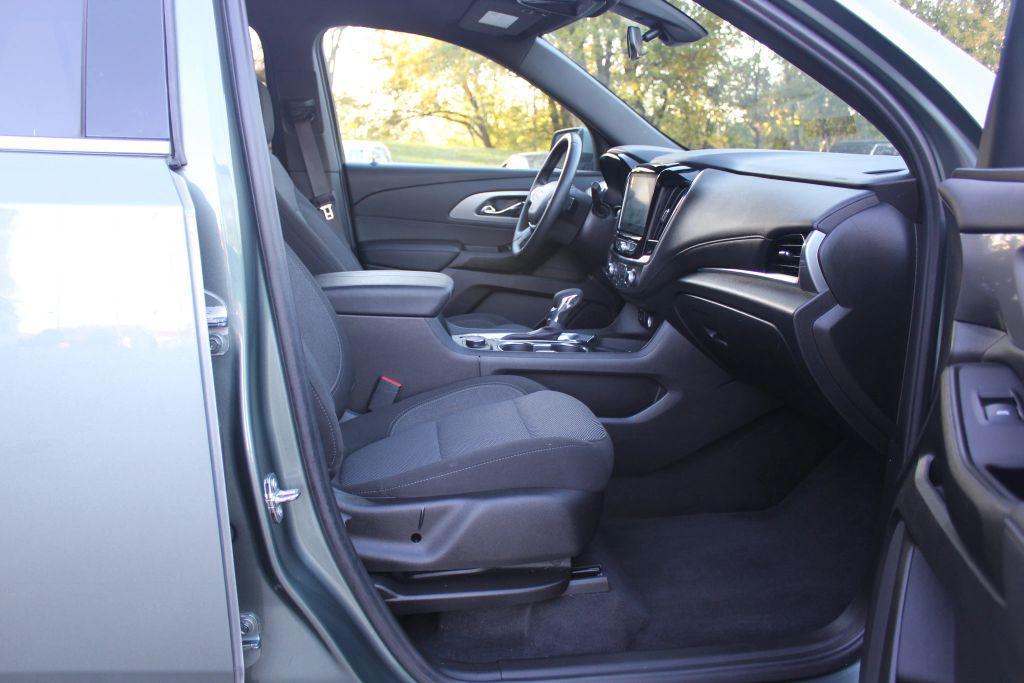 used 2023 Chevrolet Traverse car, priced at $24,800