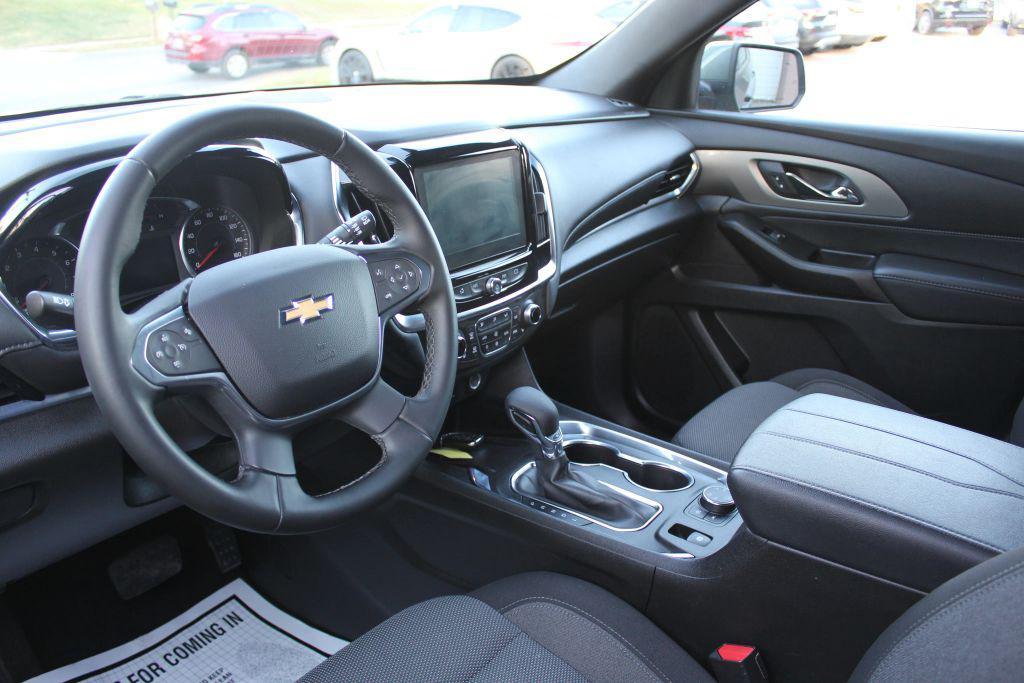used 2023 Chevrolet Traverse car, priced at $24,800