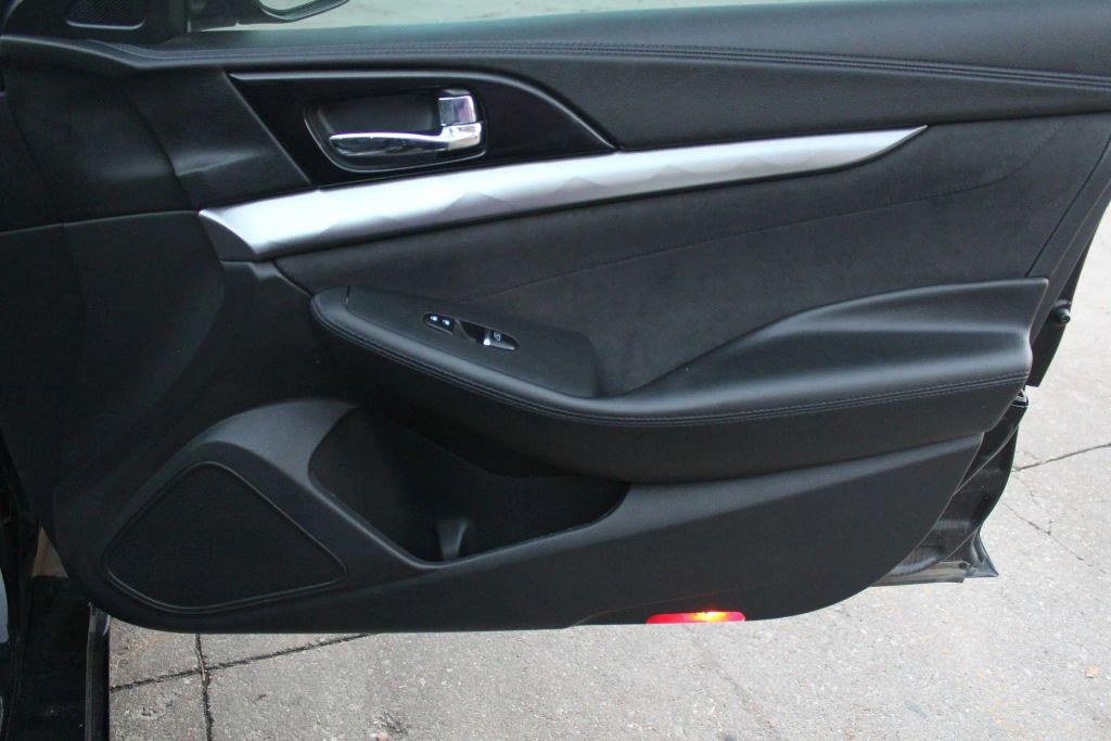 used 2016 Nissan Maxima car, priced at $13,800