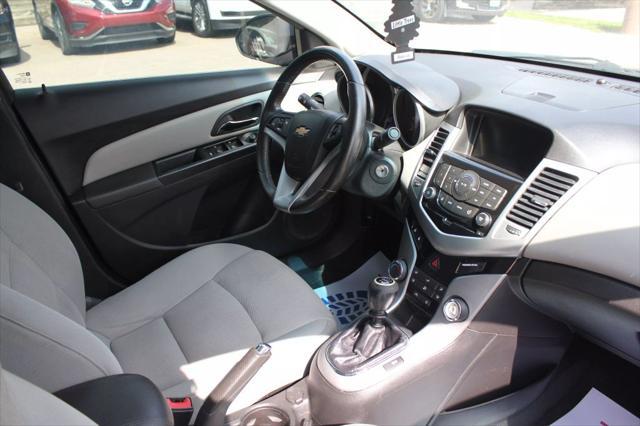 used 2013 Chevrolet Cruze car, priced at $4,450