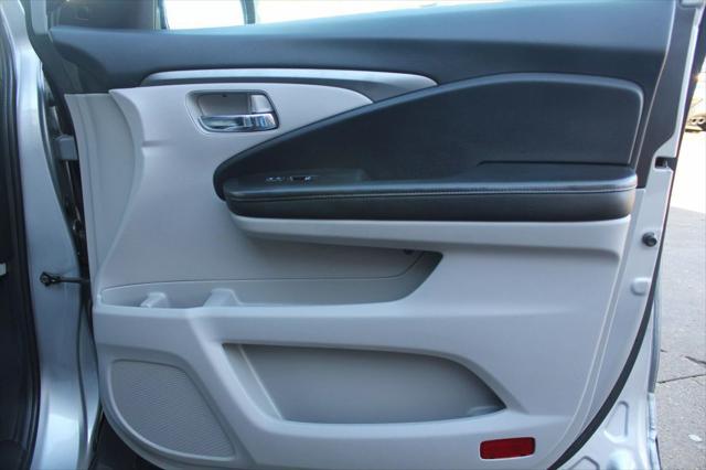 used 2021 Honda Pilot car, priced at $24,995