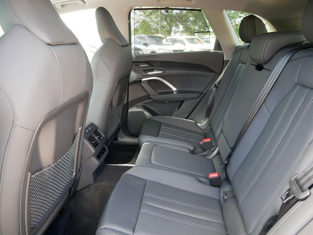 new 2025 Audi Q5 car, priced at $61,185