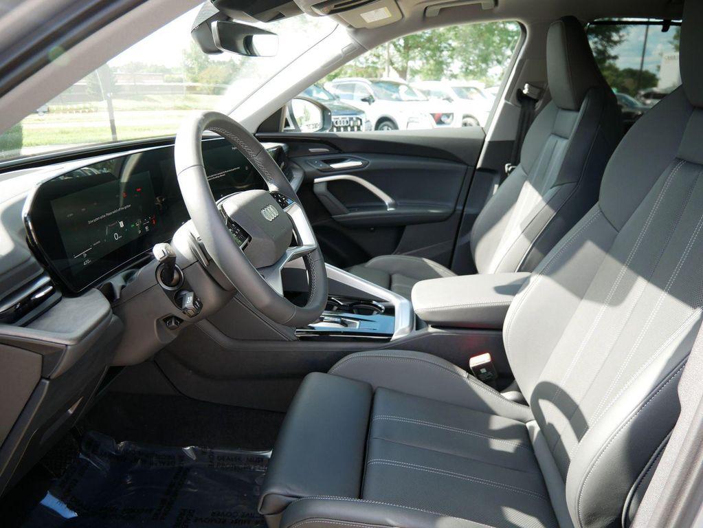 new 2025 Audi Q5 car, priced at $61,185