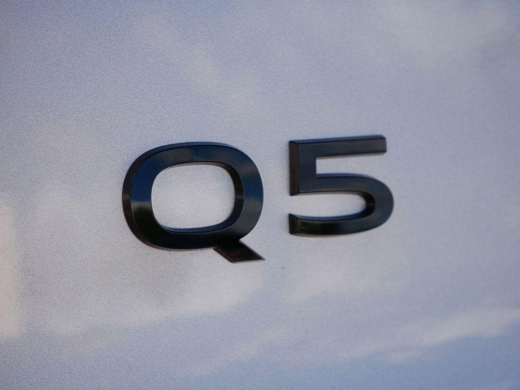 new 2025 Audi Q5 car, priced at $61,185