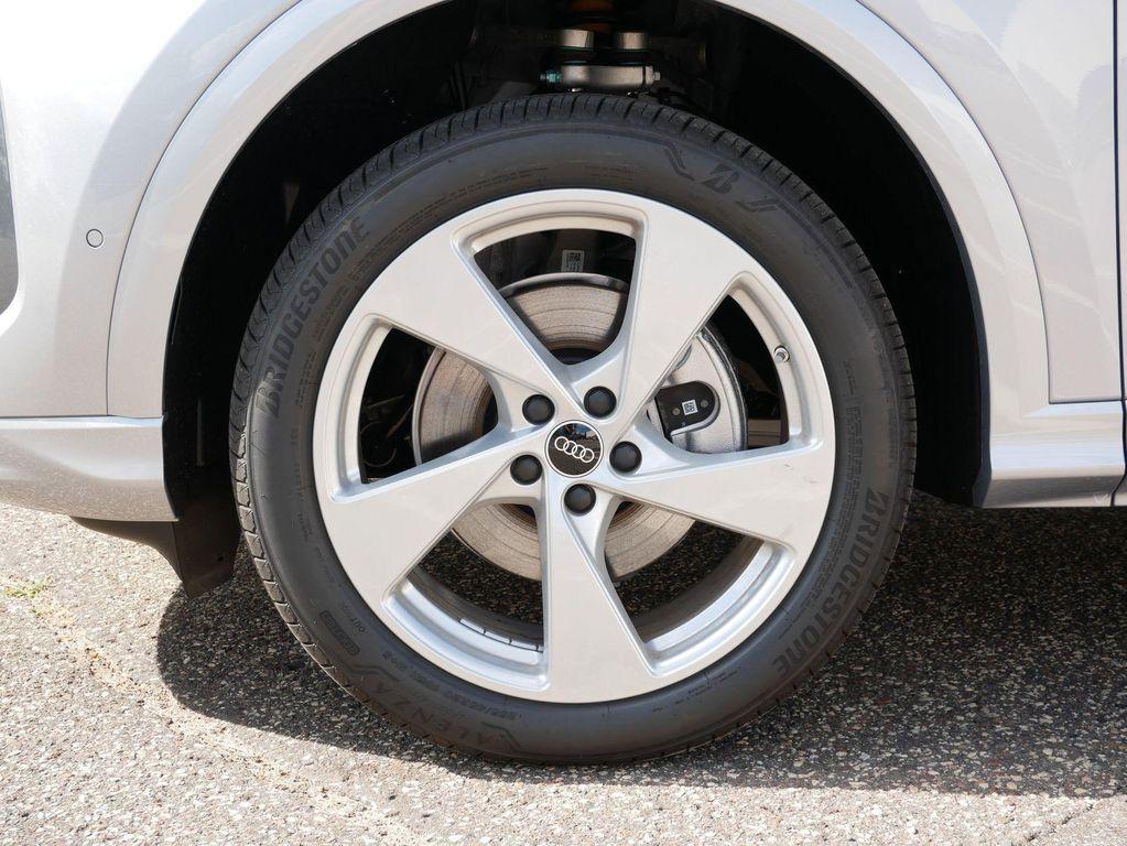 new 2025 Audi Q5 car, priced at $61,185