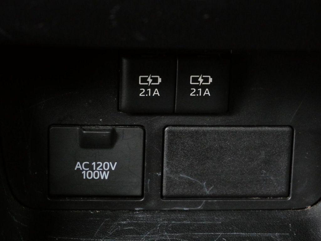 used 2017 Toyota Highlander Hybrid car, priced at $24,999