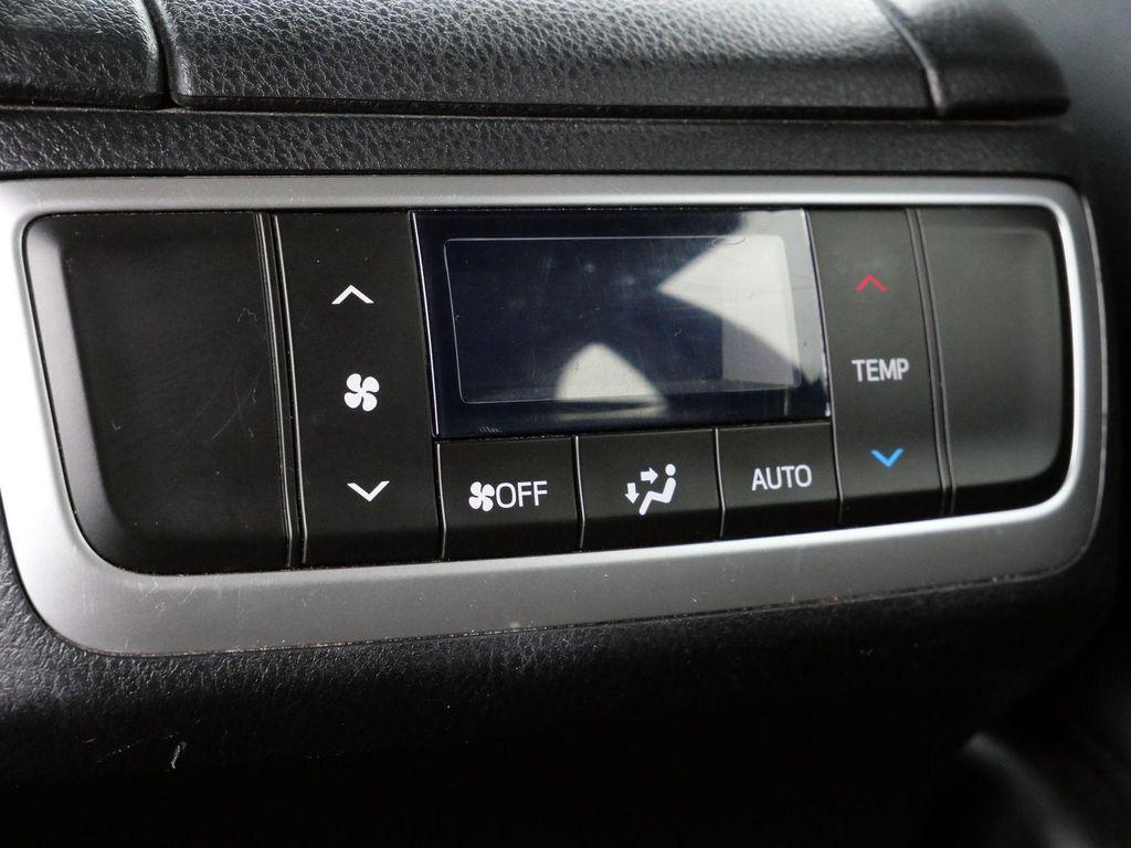 used 2017 Toyota Highlander Hybrid car, priced at $24,999