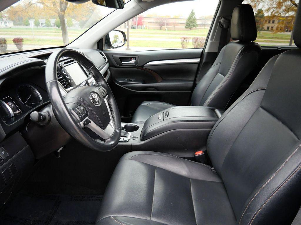 used 2017 Toyota Highlander Hybrid car, priced at $24,999