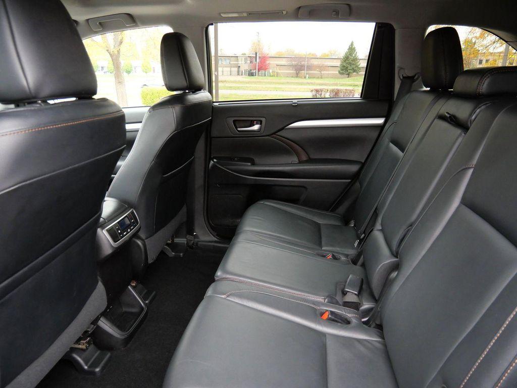 used 2017 Toyota Highlander Hybrid car, priced at $24,999