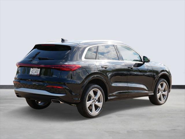 new 2025 Audi Q5 car, priced at $61,300