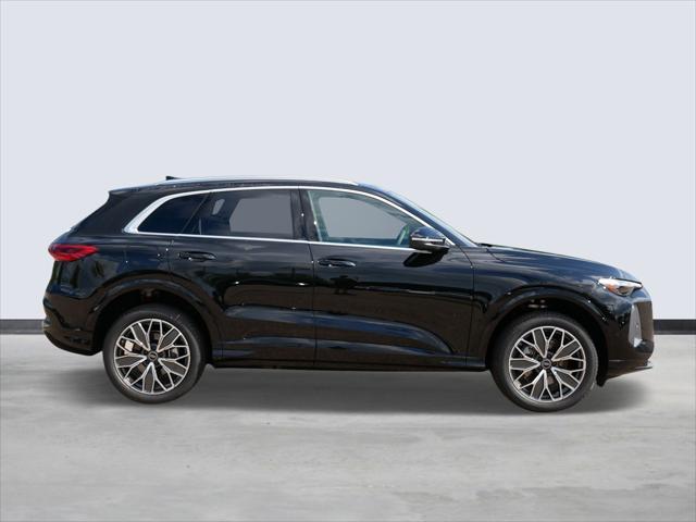new 2025 Audi Q5 car, priced at $60,335