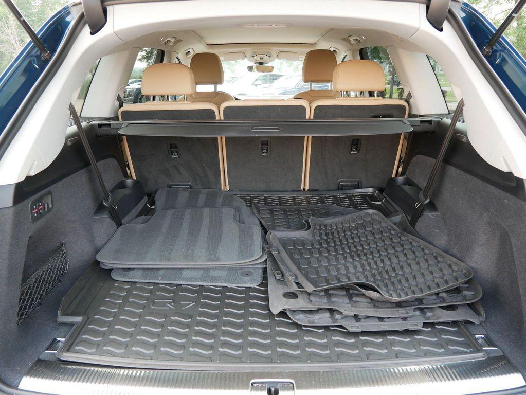 used 2022 Audi Q7 car, priced at $38,999