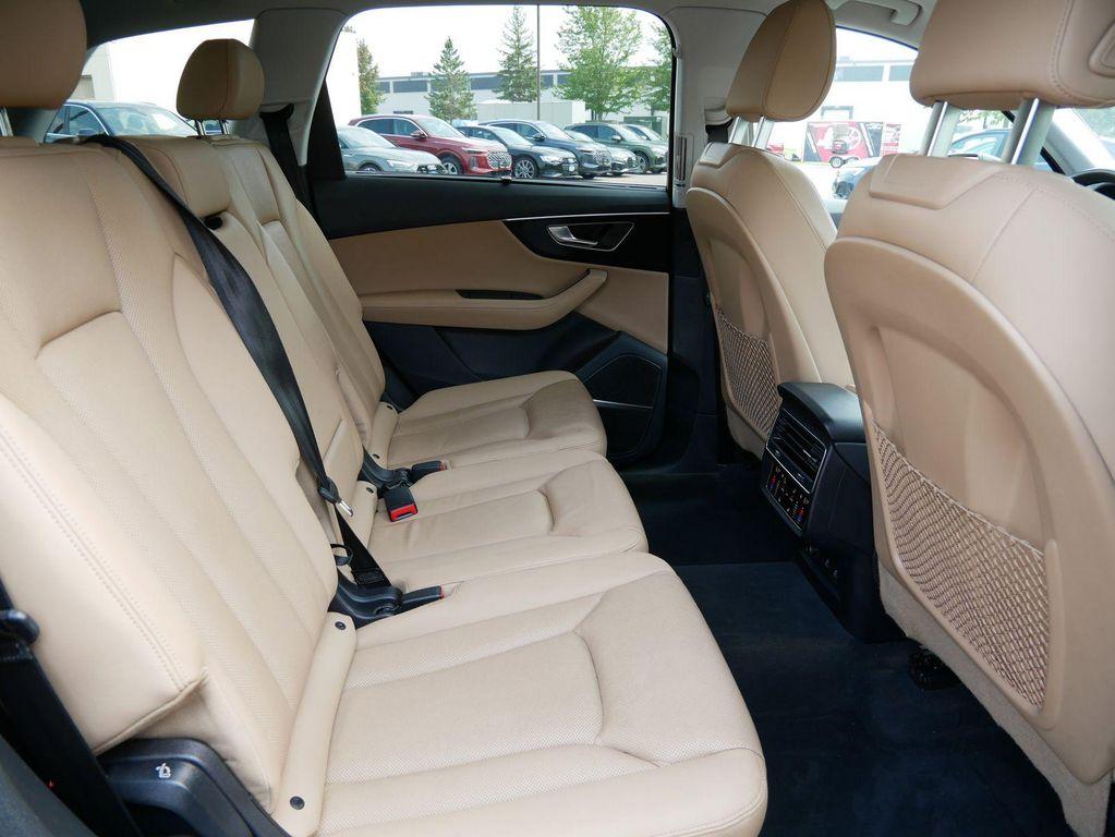 used 2022 Audi Q7 car, priced at $38,999