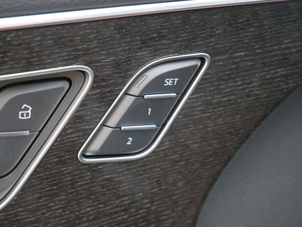 used 2025 Audi Q7 car, priced at $54,999