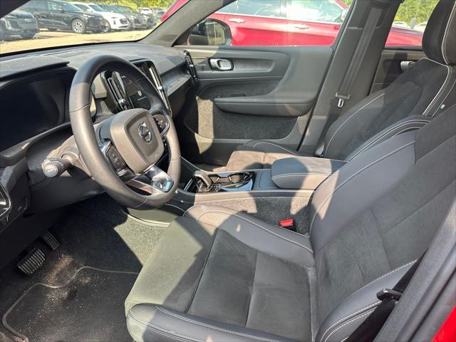 used 2022 Volvo C40 Recharge Pure Electric car, priced at $30,499